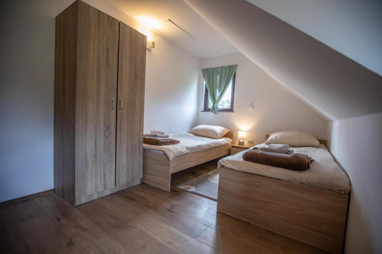 Apartmani Lara Modrus-Kuca Za Odmor 외부 사진